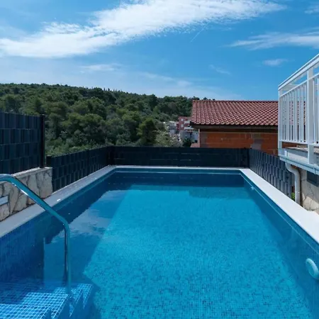 Kapetan Vila Trogir