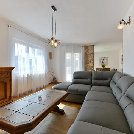 Vila Kapetan